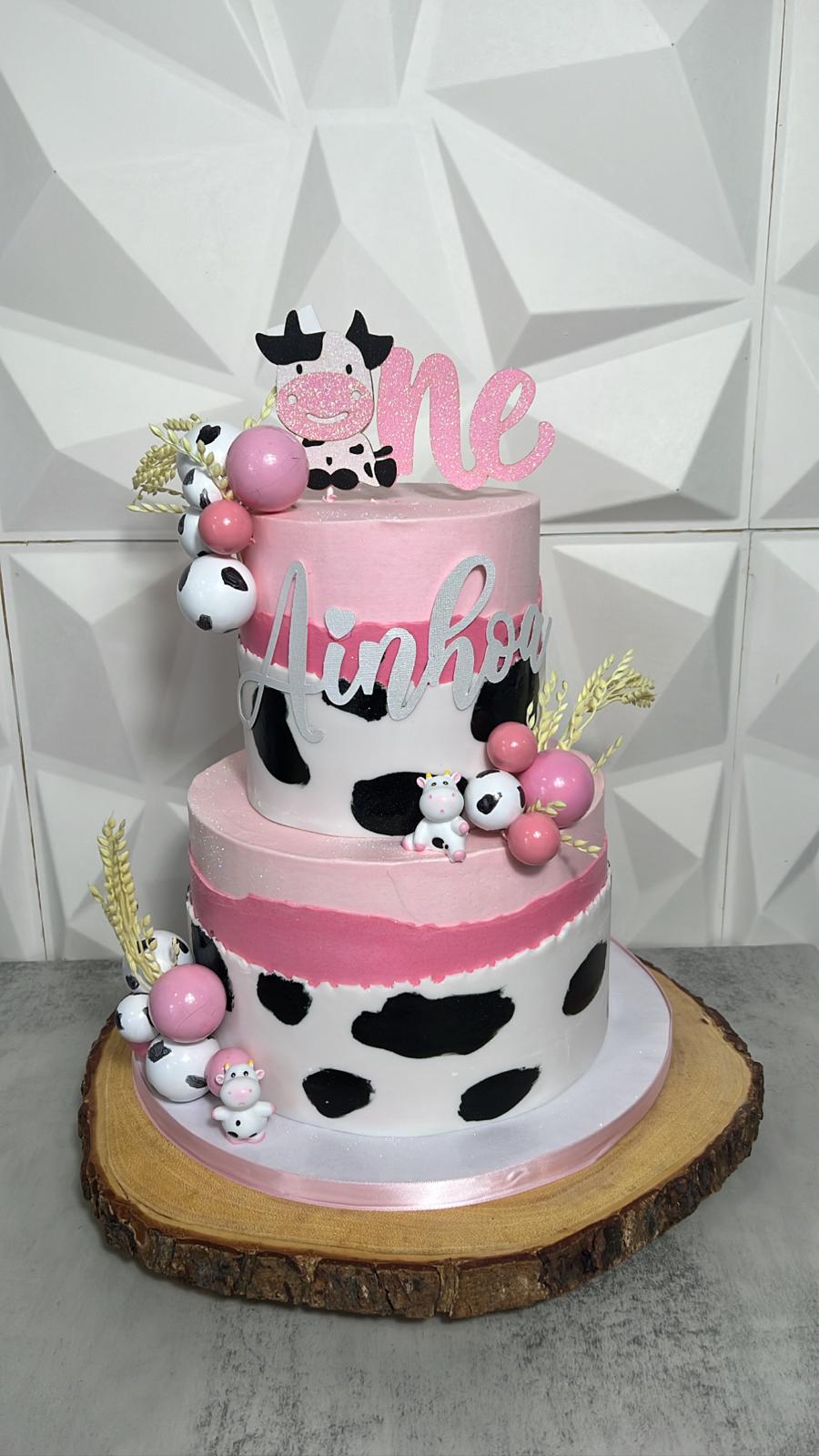 Premium cake design 10